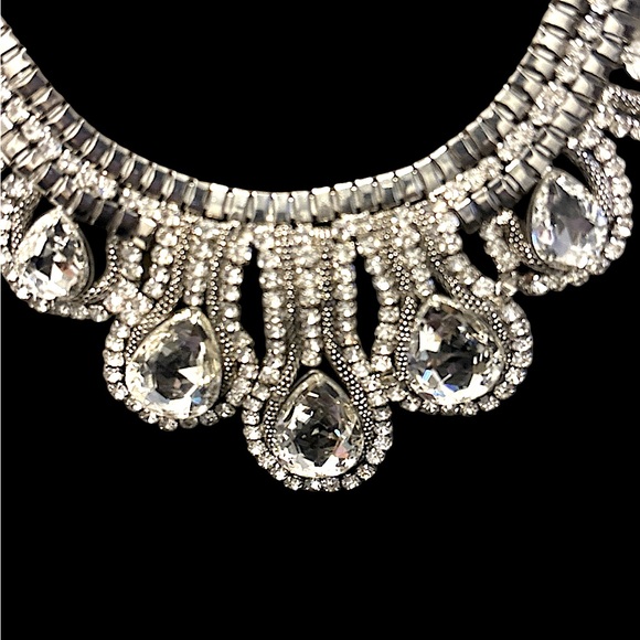 Old Hollywood Glam Bib Necklace - Picture 6 of 12
